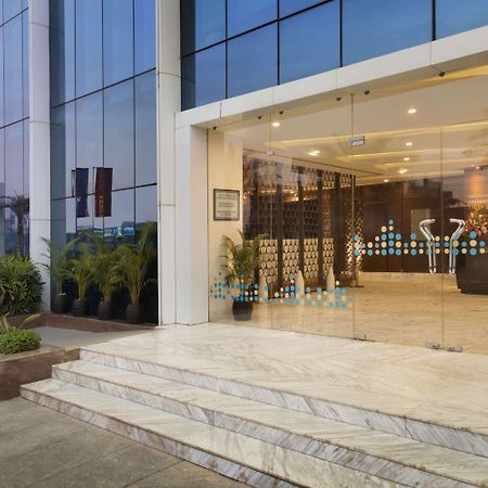 โฮเวิร์ด จอห์นสัน บาย วินด์แฮม เบงกาลูรู เฮบบัล Hotel บังกาลอร์ ภายนอก รูปภาพ