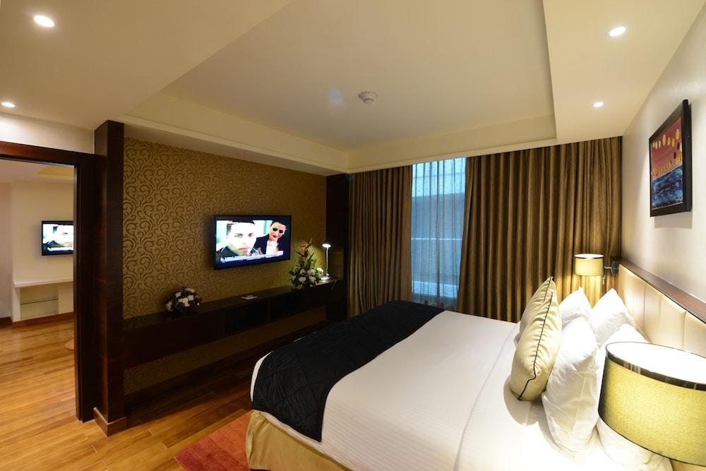 โฮเวิร์ด จอห์นสัน บาย วินด์แฮม เบงกาลูรู เฮบบัล Hotel บังกาลอร์ ภายนอก รูปภาพ