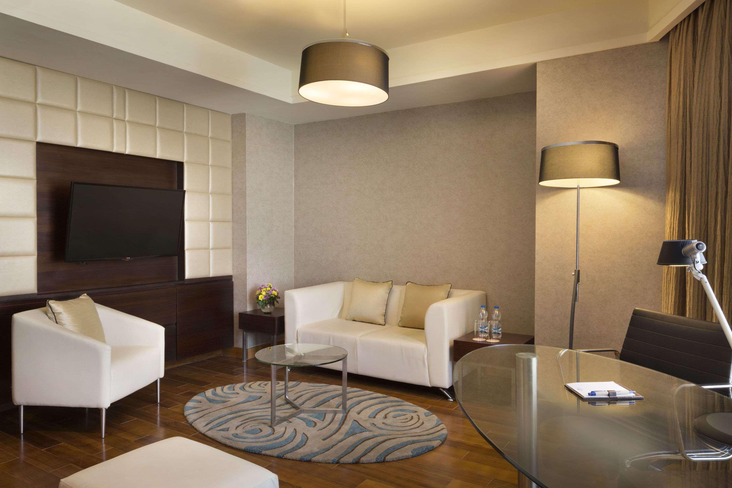 โฮเวิร์ด จอห์นสัน บาย วินด์แฮม เบงกาลูรู เฮบบัล Hotel บังกาลอร์ ภายนอก รูปภาพ